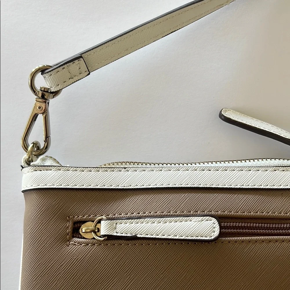 Clarks Brown and White Small Purse‎